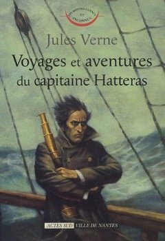 En cette période de confinement durant laquelle il n’est plus possible de voyager à sa guise&#44; la lecture semble l’activité idéale pour s’embarquer vers des destinations inconnues.  Et quel meilleur guide que Jules Verne&#44; qui a enchanté notre enfance avec des titres aussi divers que Michel Strogoff&#44; L’île mystérieuse&#44; Vingt Mille Lieues sous les mers ou Deux ans de vacances ?  Le sixième Hôtel Littéraire de la collection initiée par Jacques Letertre sera entièrement consacré à cet écrivain merveilleux&#44; qu’on cantonne parfois avec quelque désinvolture à un simple auteur pour la jeunesse. En attendant 2021 et l’inauguration de ce nouvel établissement quatre étoiles à Biarritz&#44; nous vous proposons une série d’articles sous la forme de fiches de lecture&#44; d’entretiens avec des spécialistes ou encore de thématiques particulières comme l’étude des cartonnages Hetzel tant prisés par les collectionneurs.